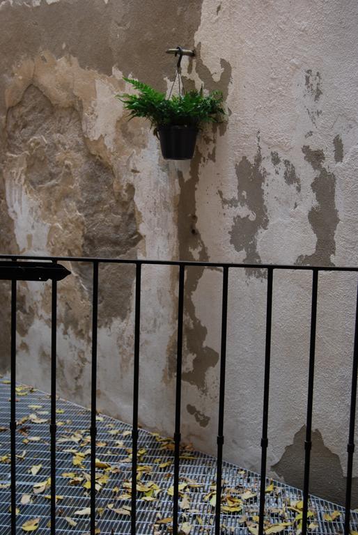 -101- * Cagliari